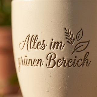 Personalisierter Blumentopf mit Gravur — Geschenk Landwirtschaftsmeister — Detailaufnahme