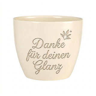 Personalisierter Blumentopf mit Gravur — Geschenk Lackierer Dankeschön — Detailansicht der Lasergravur