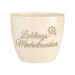 Personalisierter Blumentopf mit Gravur — Geschenk Mechatroniker — Detailansicht der Lasergravur