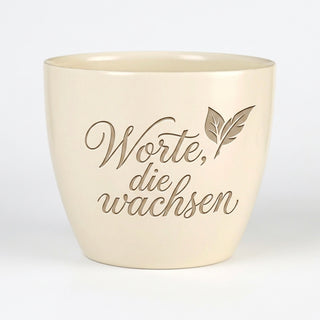 Personalisierter Blumentopf mit Gravur — Geschenk Schriftstellerin — Detailansicht der Lasergravur