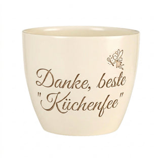 Personalisierter Blumentopf mit Gravur — Geschenk für Küchenhilfe — Detailansicht der Lasergravur