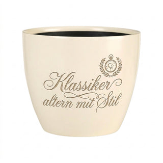 Personalisierter Blumentopf mit Gravur — Geschenk Oldtimerfreund — Detailansicht der Lasergravur