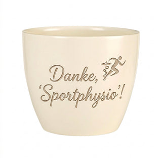 Personalisierter Blumentopf mit Gravur — Danke Geschenk Sportphysiotherapeut — Detailansicht der Lasergravur