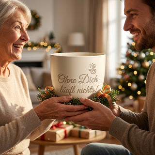 Personalisierter Blumentopf mit Gravur — Geschenk KFZ Mechatroniker — als persoenliche Geschenk-Uebergabe