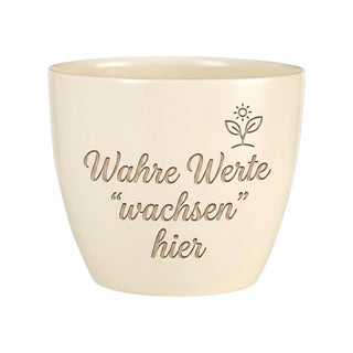 Personalisierter Blumentopf mit Gravur — Geschenk Juwelier Geschäftseröffnung — Detailansicht der Lasergravur