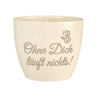 Personalisierter Blumentopf mit Gravur — Geschenk KFZ Mechatroniker — Detailansicht der Lasergravur
