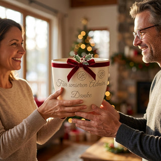 Personalisierter Blumentopf mit Gravur — IT Techniker Geschenk Abschied — als persoenliche Geschenk-Uebergabe