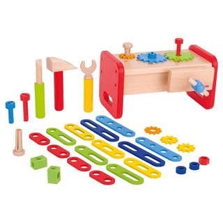 Goki Werkbank aus Holz mit buntem Zubehör wie Hammer, Schraubenzieher, Schrauben, Muttern und bunten Leisten. Fördert moto...