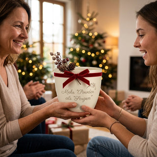 Personalisierter Blumentopf mit Gravur – Geschenk Snowboarder zum Geburtstag — als persoenliche Geschenk-Uebergabe