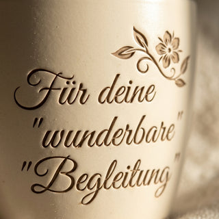 Personalisierter Blumentopf — Geschenk Geburtsvorbereiterin Danke — Detailaufnahme