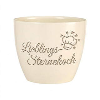 Personalisierter Blumentopf mit Gravur — Geschenk Sternekoch Küche & Genuss — Detailansicht der Lasergravur