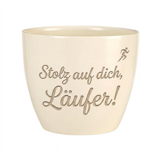 Personalisierter Blumentopf — Geschenk Marathonläufer Zieleinlauf — Detailansicht der Lasergravur