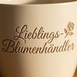 Personalisierter Blumentopf mit Gravur — Geschenk für Blumenhändler — Detailaufnahme