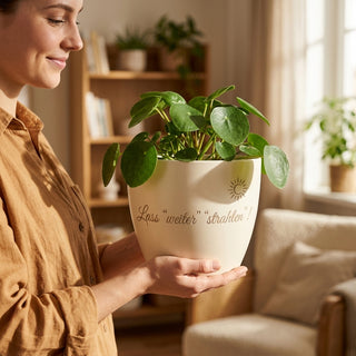 Personalisierter Blumentopf mit Gravur — Geschenk für Animateurin — lifestyle