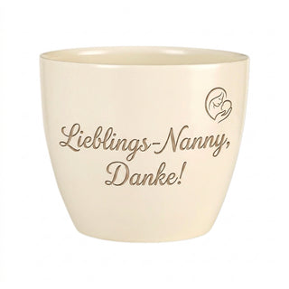 Personalisierter Blumentopf mit Gravur 'Lieblings-Nanny' — Danke Geschenk für Nanny — Detailansicht der Lasergravur