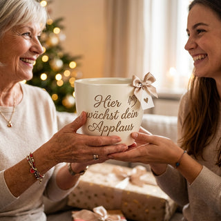 Personalisierter Blumentopf mit Gravur — Geschenk Opernsängerin Premiere — als persoenliche Geschenk-Uebergabe