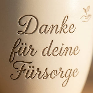 Geschenk für den Hausarzt – Gravur: Danke für deine Fürsorge — Detailaufnahme