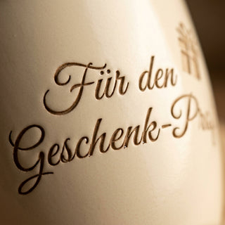 Geschenk Cutter mit persönlicher Gravur – Für den Geschenk-Profi — Detailaufnahme