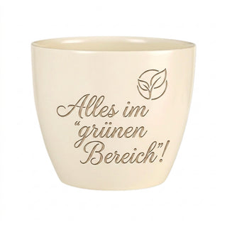 Personalisierter Blumentopf mit Gravur — Geschenk Lageristin — Detailansicht der Lasergravur