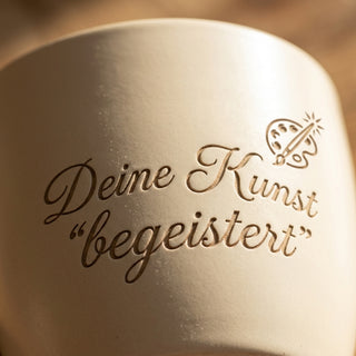 Personalisierter Blumentopf — Geschenk für Maskenbildner Abschied — Detailaufnahme