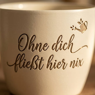 Personalisierter Blumentopf mit Gravur — Geschenk für Sanitärinstallateur — Detailaufnahme