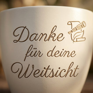 Personalisierter Blumentopf mit Gravur — Danke Geschenk für Kartenlegerin — Detailaufnahme