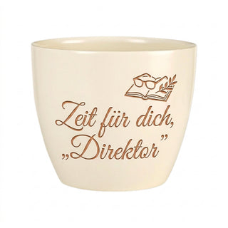 Personalisierter Blumentopf mit Gravur — Geschenk Hoteldirektor — Detailansicht der Lasergravur