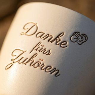 Personalisierter Blumentopf mit Gravur — Danke Geschenk für Kinderpsychologin — Detailaufnahme