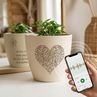 Sprachtopf: herzförmigen QR-Code mit dem Handy scannen und persönliche Sprachnachricht hören – Gravur-Design auf der Rückseite
