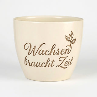 Personalisierter Blumentopf mit Gravur — Geschenk Nichte Geburtstag — Detailansicht der Lasergravur