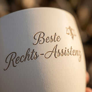 Blumentopf mit Gravur — Geschenk Rechtsanwaltsfachangestellte Abschied — Detailaufnahme