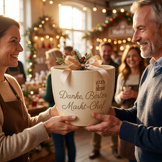 Persönliches Geschenk für den Marktleiter – Gravur: Danke, Bester Markt-Chef — als persoenliche Geschenk-Uebergabe