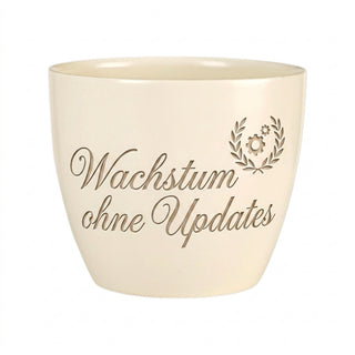Personalisierter Blumentopf mit Gravur — Geschenk IT Administrator — Detailansicht der Lasergravur