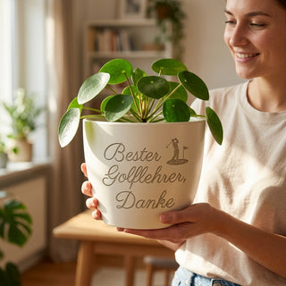 Personalisierter Blumentopf mit Gravur — Dankeschön Golflehrer Abschied — im Wohnambiente