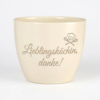 Personalisierter Blumentopf 'Lieblingsköchin, danke!' — Geschenk Köchin — Detailansicht der Lasergravur