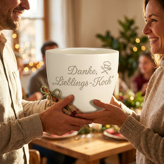Personalisierter Blumentopf mit Gravur — Geschenk für Catering & Koch — als persoenliche Geschenk-Uebergabe