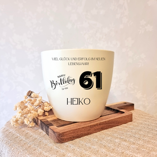 Gravierter Blumentopf "Happy Birthday" mit "61" und "Heiko", Geburtstagsgeschenk zum 61. Geburtstag von Natur Macher.