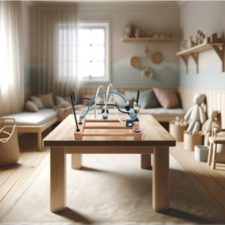 Goki Motorikschleife Azur: Holzgestell mit blauen, weißen und schwarzen Drahtschlaufen und Perlen für Babys. Fördert Motor...