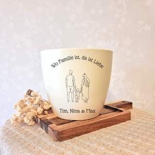 Gravierter Blumentopf mit Familie & Spruch "Wo Familie ist, da ist Liebe". Personalisierbares Geschenk von Natur Macher.