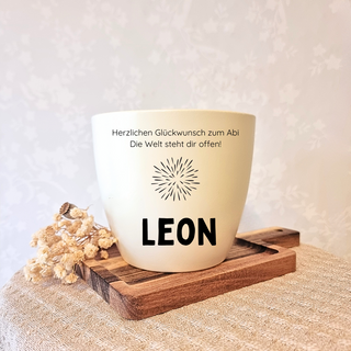 Abitur-Blumentopf mit Gravur "Herzlichen Glückwunsch zum Abi. Die Welt steht dir offen!" und Namen "Leon". Personalisierte...