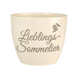 Personalisierter Blumentopf — Geschenk Sommelier Lieblings-Sommelier — Detailansicht der Lasergravur
