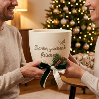 Personalisierter Blumentopf — Danke Geschenk Fleischerin Abschied — als persoenliche Geschenk-Uebergabe
