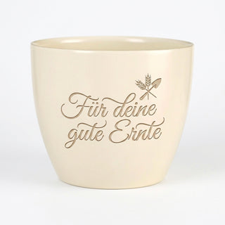 Personalisierter Blumentopf mit Gravur — Geschenk Obstbauer Ernte — Detailansicht der Lasergravur
