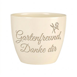 Personalisierter Blumentopf mit Gravur — Geschenk für Naturfreunde zum Danken — Detailansicht der Lasergravur