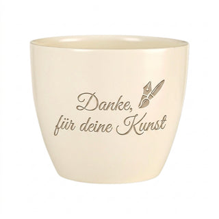 Personalisierter Blumentopf mit Gravur — Danke Geschenk für Keramikerin — Detailansicht der Lasergravur