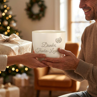 Personalisierter Blumentopf — Danke-Geschenk für Trader & Börsenprofis — als persoenliche Geschenk-Uebergabe