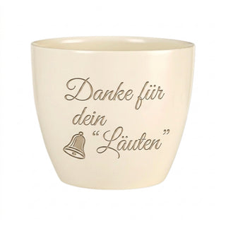 Personalisierter Blumentopf mit Gravur — Geschenk Küster Verabschiedung — Detailansicht der Lasergravur