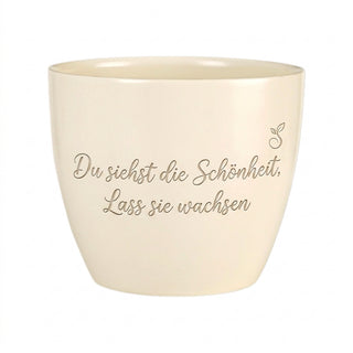 Personalisierter Blumentopf mit Gravur — Geschenk für Fotografin Geburtstag — Detailansicht der Lasergravur