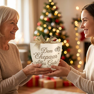 Persönlicher Blumentopf mit Gravur – Das perfekte Geschenk für das Brautpaar! — als persoenliche Geschenk-Uebergabe