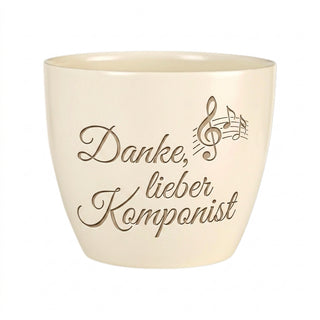 Personalisierter Blumentopf mit Gravur — Geschenk für Komponisten Dankeschön — Detailansicht der Lasergravur
